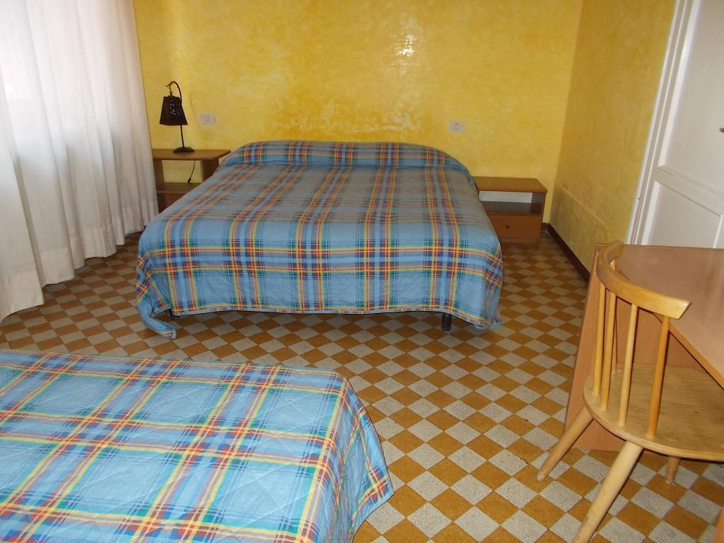 Albergo Stazione Брешія Номер фото