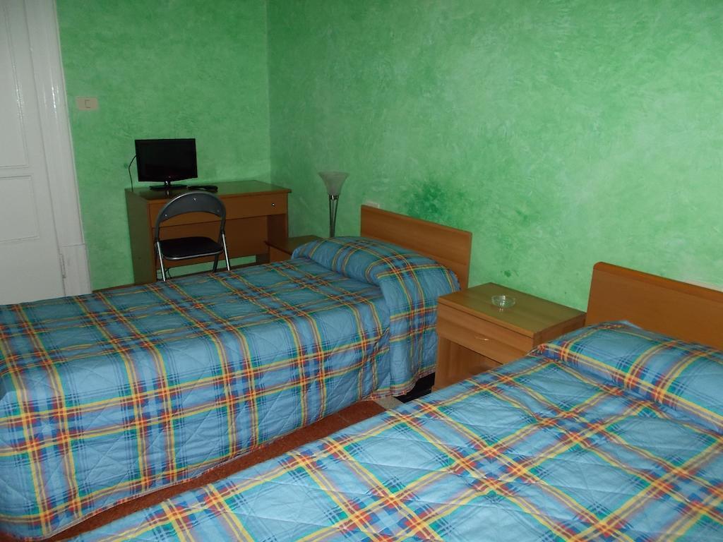 Albergo Stazione Брешія Номер фото