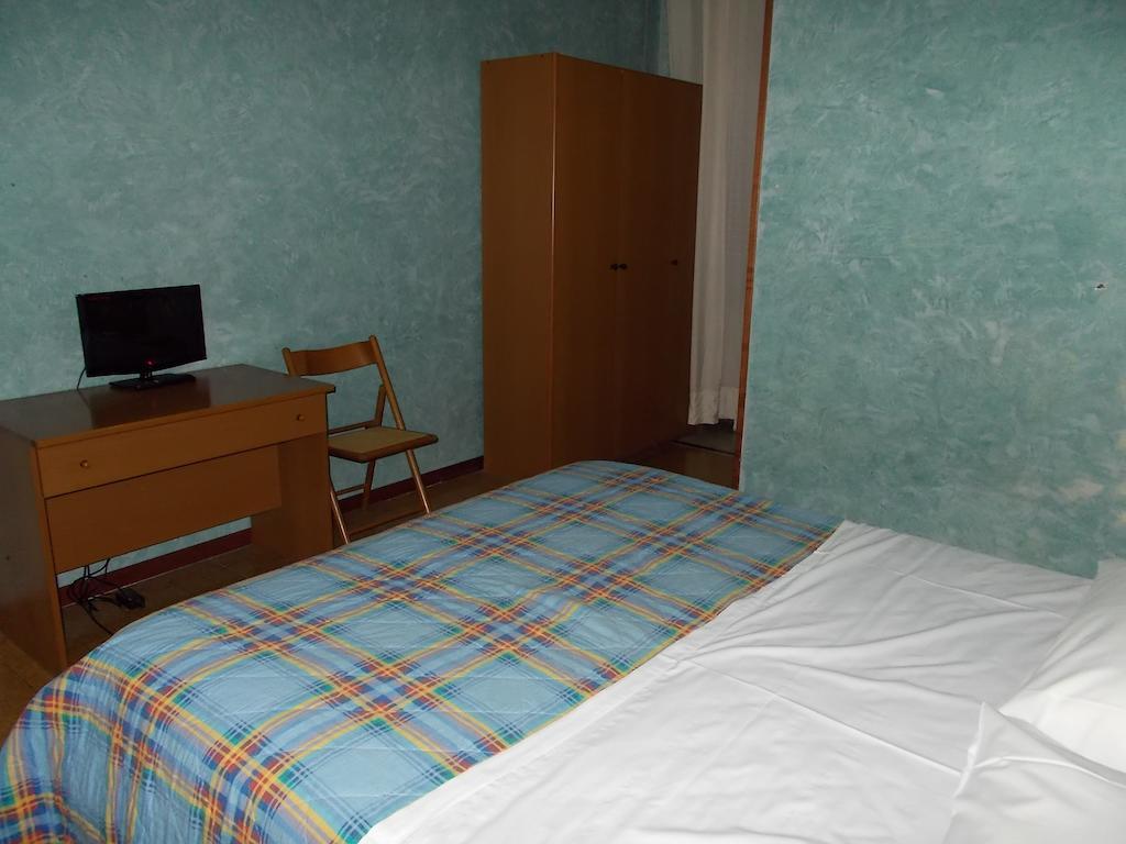 Albergo Stazione Брешія Номер фото